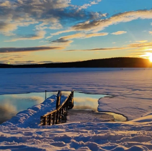 Le lac Jerijärvi, décor de cette semaine de découvertes scientifiques
