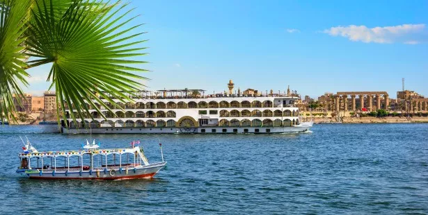 Bateau de croisière sur le Nil en Egypte